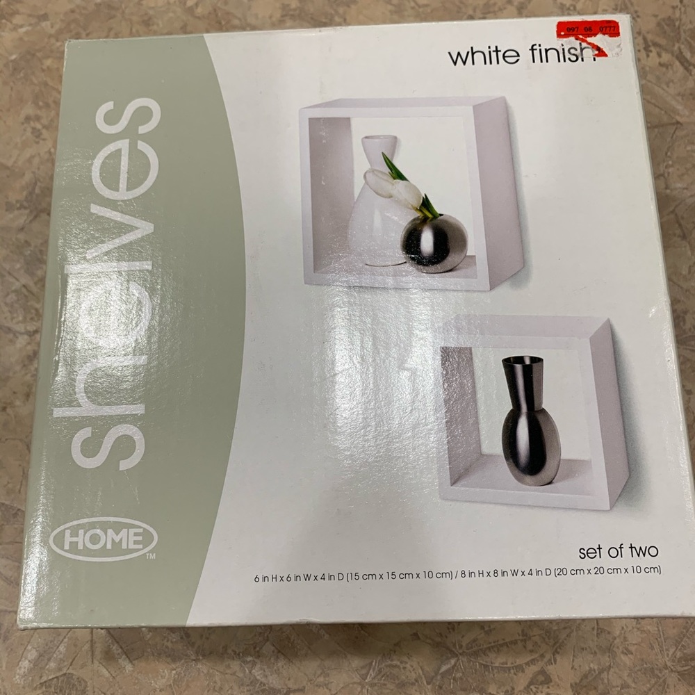 “Floating shelves”